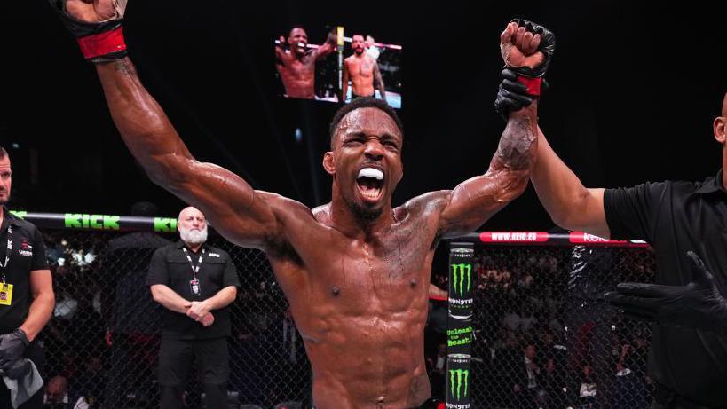 Lerone Murphy celebrates after beating Dan Ige at UFC 308 in Abu Dhabi