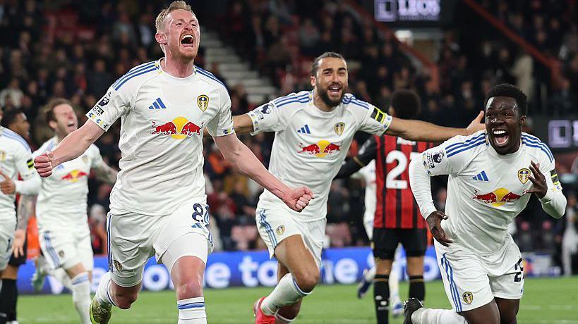 Sean Longstaff of Leeds United celebrates scoring his team's second goal