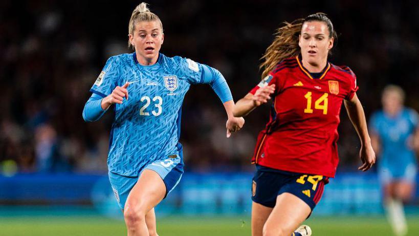 Arsenal team-mates Alessia Russo and Laia Codina during the 2023 Women's World Cup final