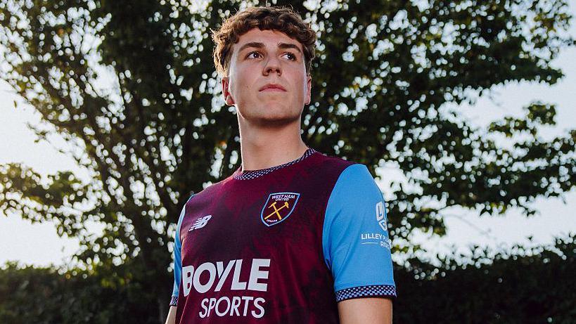 Arne Engels in a claret West Ham United home shirt 