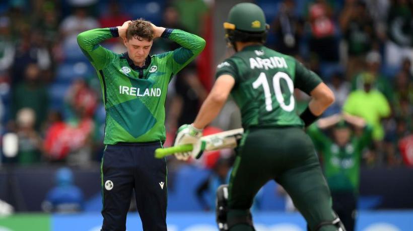 Gareth Delany in action against Pakistan's Shaheen Afridi