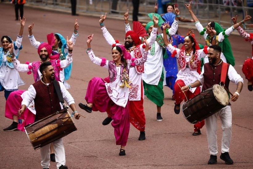 Performers take part in a parade during the Platinum Jubilee Pageant, marking the end of the celebrations for the Platinum Jubilee of Britain"s Queen Elizabeth, in London,