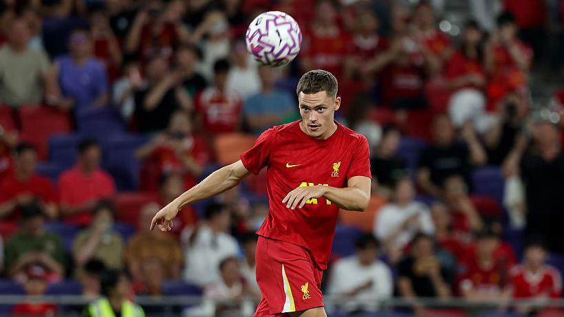 Florian Wirtz kicking a ball