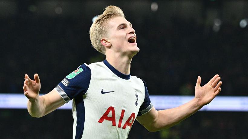 Lucas Bergvall celebrates his winner for Tottenham in the Carabao Cup semi-final first leg against Liverpool