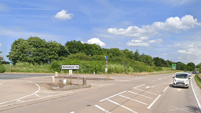 A52 crash kills driver and leaves another in hospital - BBC News