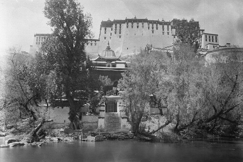 In pictures: Tibet's Secret Temple - BBC News