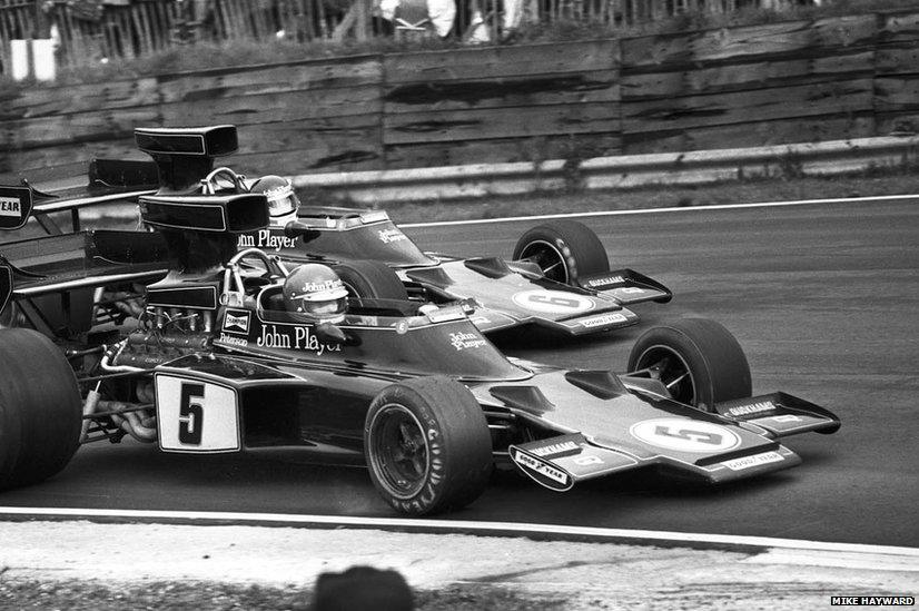 JPS teammates Ronnie Peterson and Jackie Ickx in Lotus 72s during the 1975 Race of Champions