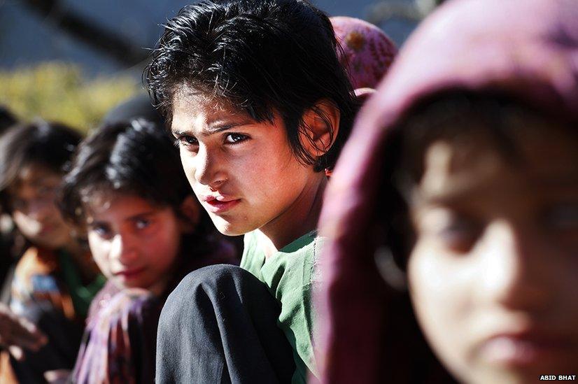 Children on the LoC in Indian-administered Kashmir