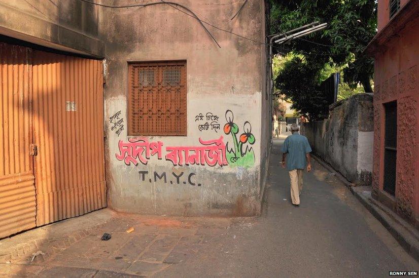 India election graffiti in Calcutta