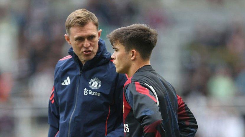 Darren Fletcher (left) made 342 appearances and won the Premier League title five times during his 12 years at Manchester United