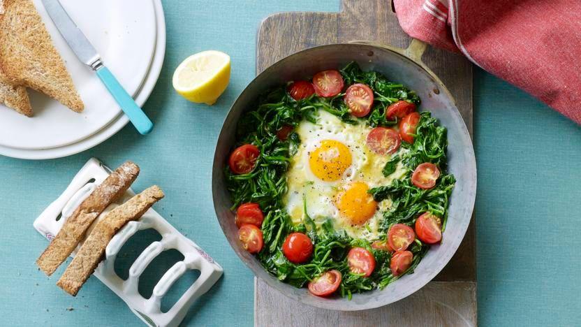 Butter-poached eggs with spinach