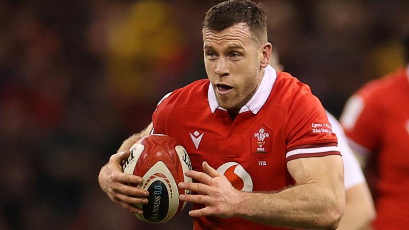 Wales scrum-half Davies retires from internationals