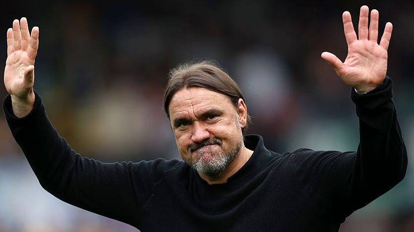 : Daniel Farke, Manager of Leeds United, acknowledges the fans after the team's victory 