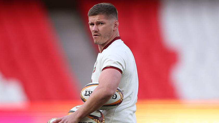 Owen Farrell in training