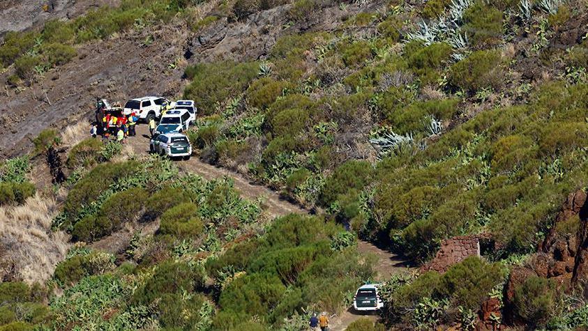 View of the Guardia Civil agents and volunteers during the search for Jay Slater in the Masca ravine in Tenerife