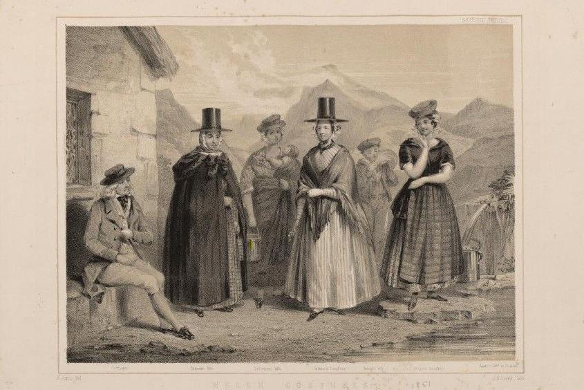 Pobl mewn gwisg draddodiadol