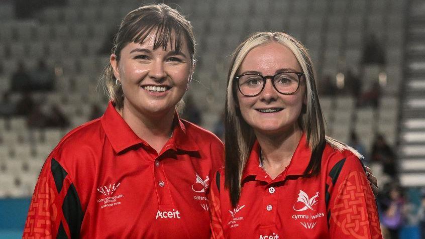 Amy Williams, Lauren Gowen