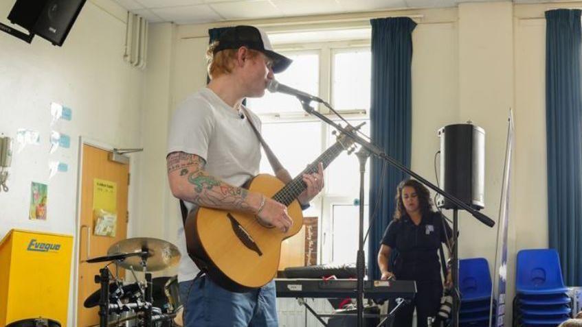 Ed Sheeran performing at Primary School in Brighton