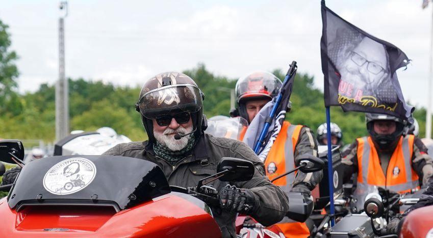 Hairy Biker Si King arrive in Barrow on his motorbike