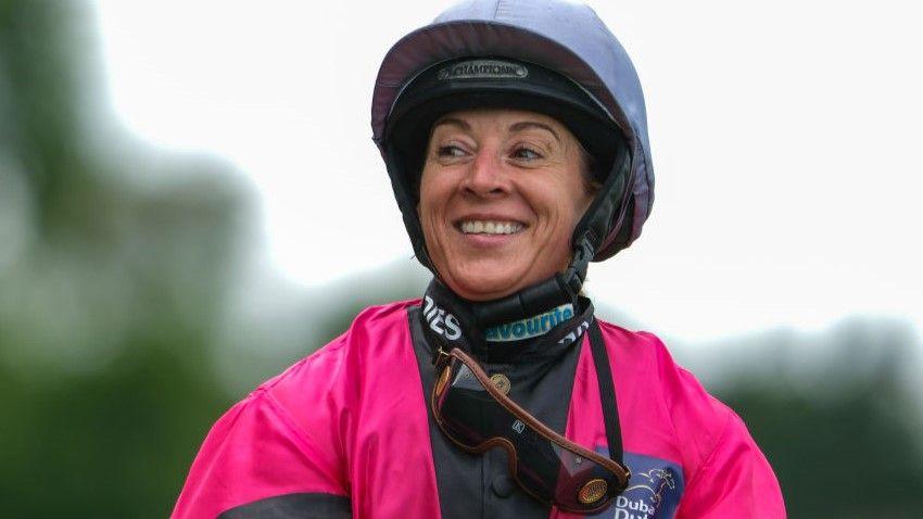 Hayley Turner leads Ladies team to Shergar Cup win at Ascot - BBC Sport