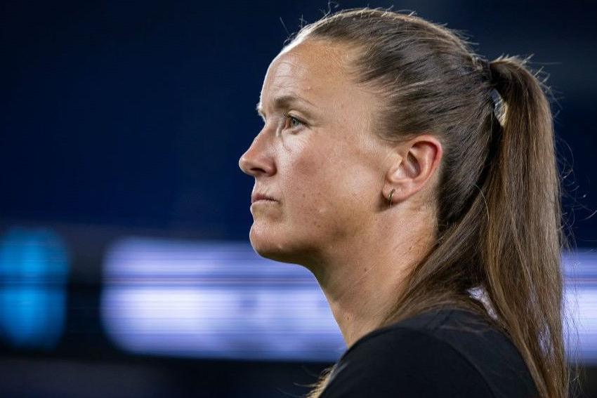 Casey Stoney looks on as San Diego Wave boss