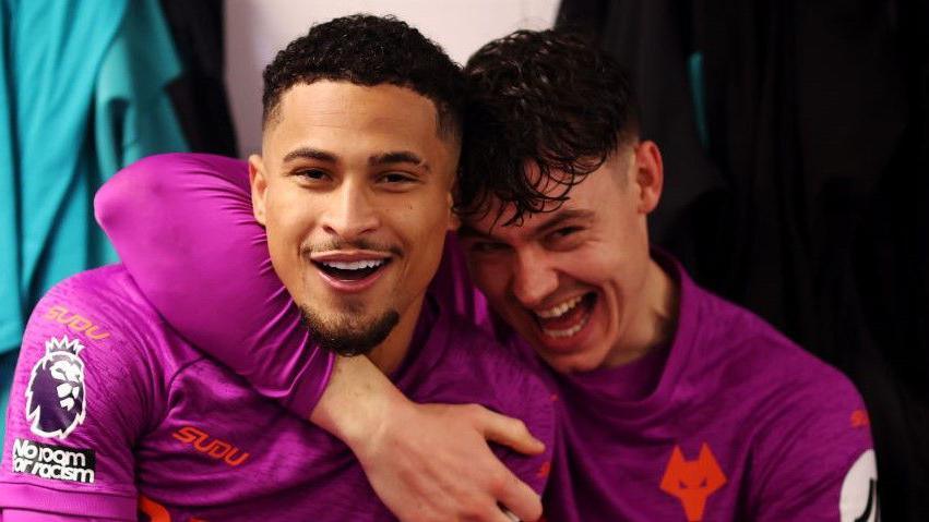 Joao Gomes and Jorgen Strand Larsen in the dressing room