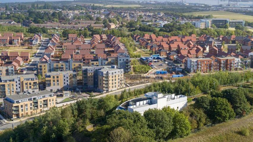 An aerial view of a new housing estate in Ebbsfeleet