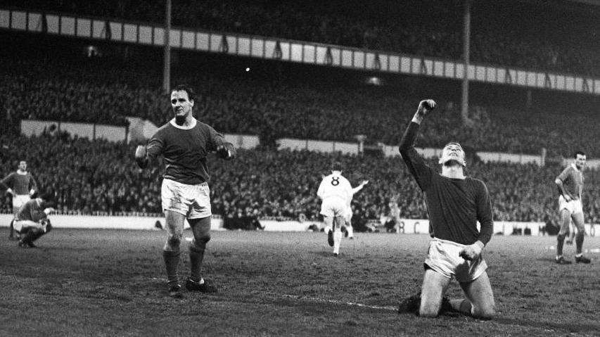 European Cup Winners Cup Second Round First Leg match at White Hart lane. Tottenham Hotspur 2 v Manchester United 0. Action from the match, 3rd December 1963.