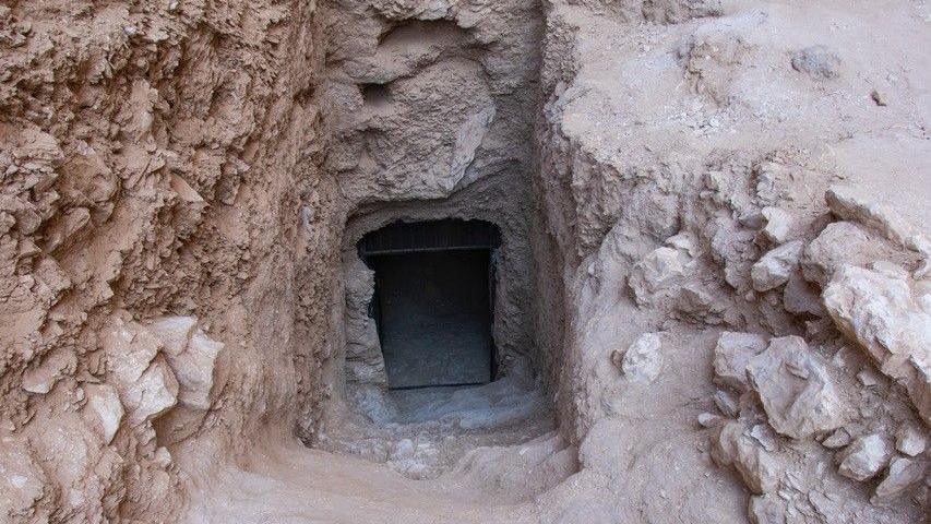 Archaeological site where the tomb of Egyptian pharaoh, Thutmose II, was discovered