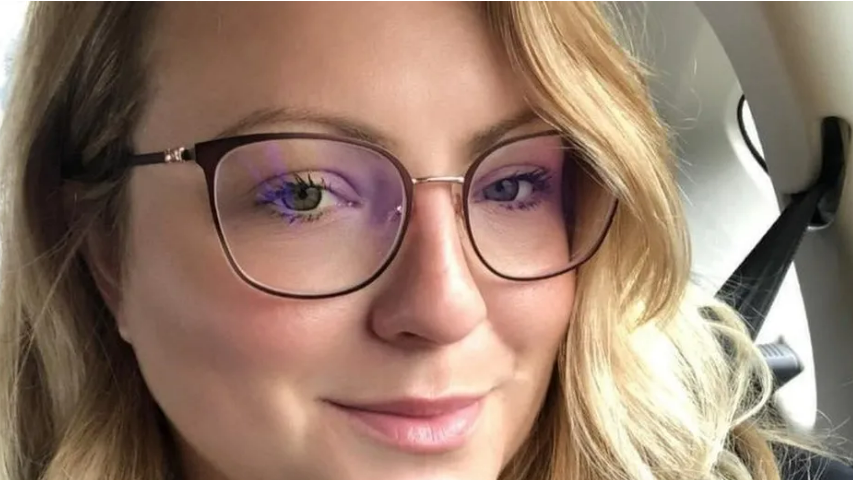 An image of Melissa Burr who is posing for a selfie wearing glasses. Melissa died in August 2021 from injuries she suffered while crossing a road outside Victoria station.