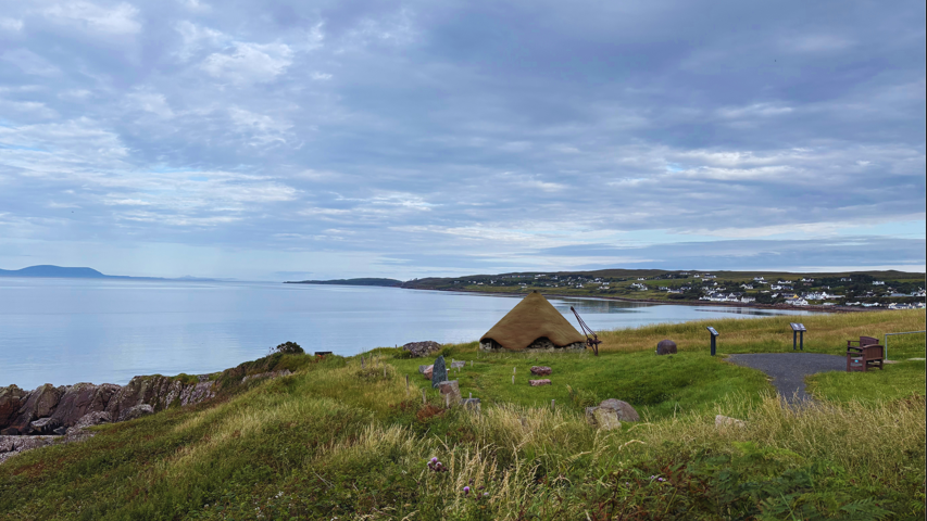 Ro-shealladh air coltas an taighe-chruinn