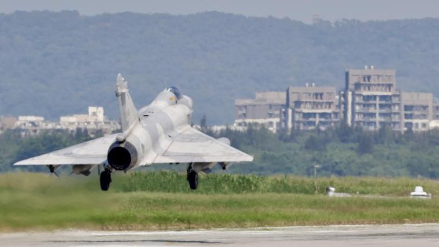 A Taiwanese fighter jet