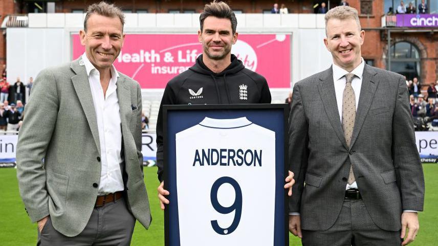 Daniel Gidney with James Anderson and former England and Lancashire captain Michael Atherton.