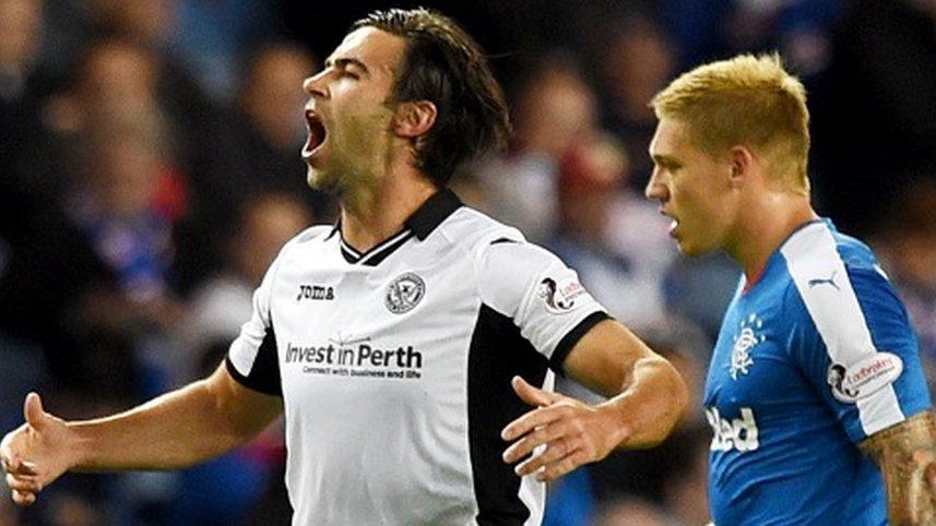 St Johnstone's Simon Lappin celebrates against Rangers