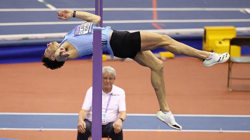 Joel Clarke-Khan competing at the UK Indoor Athletics Championships