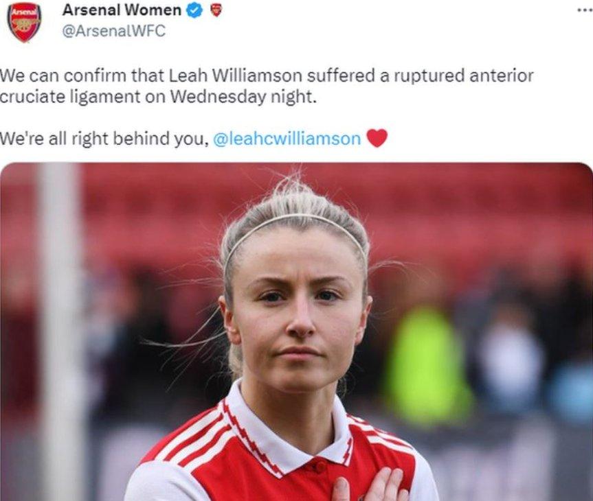 Leah Williamson arsenal women tweeting support