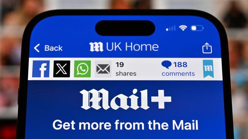 The top of a smartphone showing the Daily Mail app.