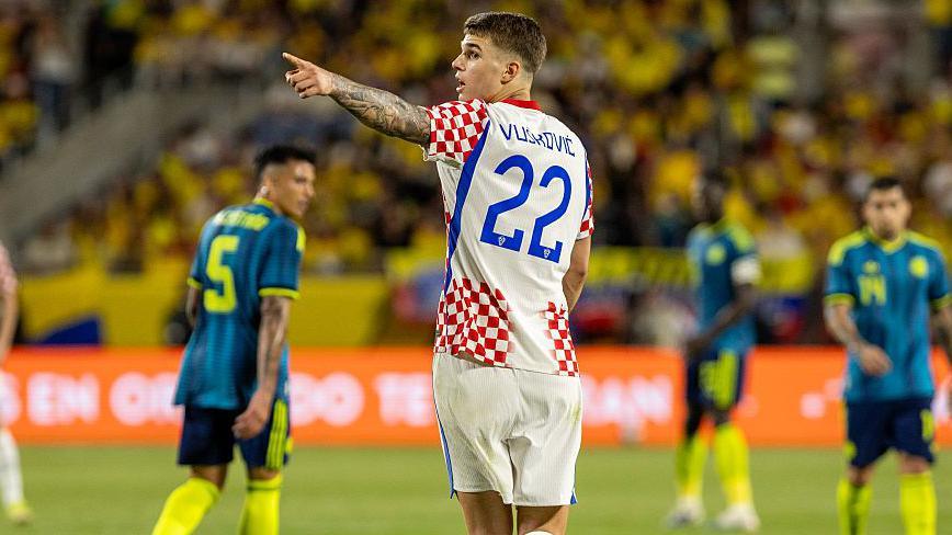 Luka Vuskovic pointing while playing for Croatia