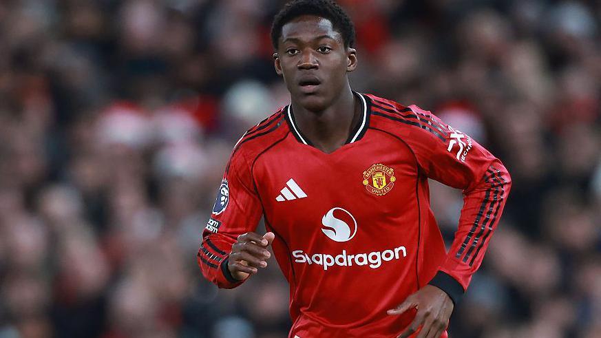 Manchester United midfielder Kobbie Mainoo