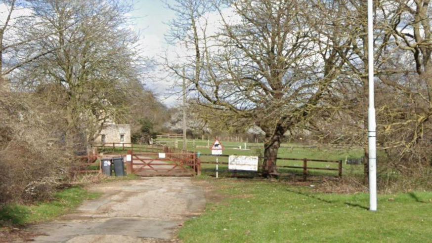 Lynch Farm entrance 