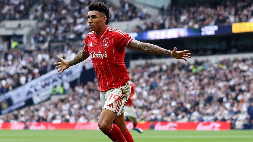 Igor Jesus celebrates