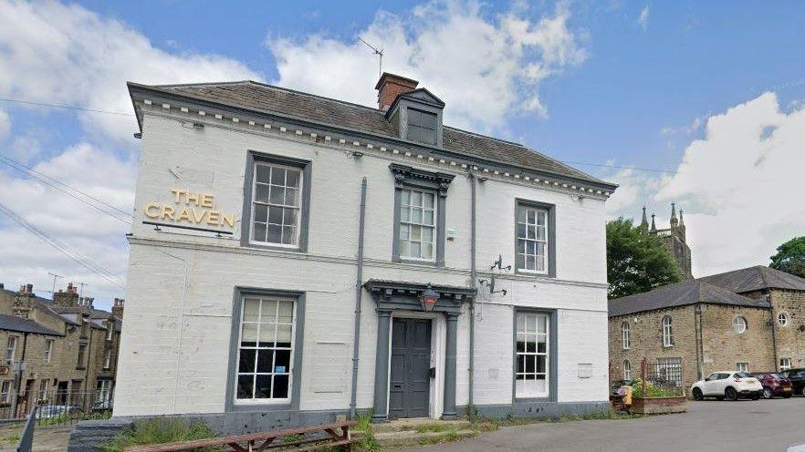 Exterior image of vacant pub The Craven in Skipton