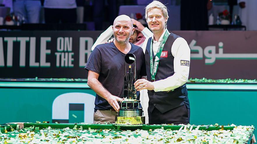 Neil Robertson and Joe Perry