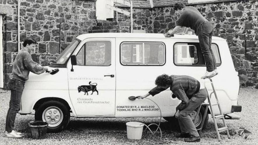 Sabhal Mòr Ostaig students washing a mini bus