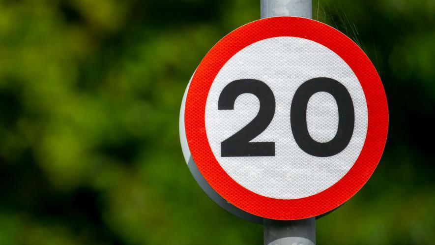 20mph sign