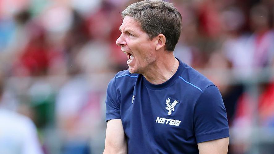 Head coach Oliver Glasner of Crystal Palace gestures during the pre-season friendly match between 1. FSV Mainz 05 and Crystal Palace
