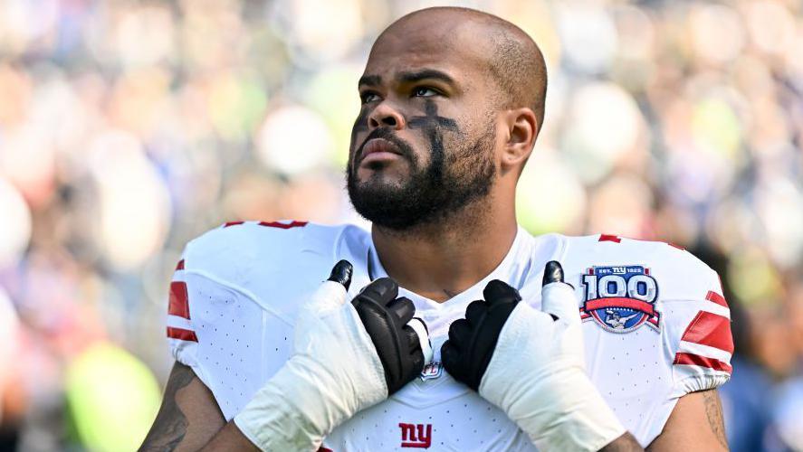 Jermaine Eluemunor looks on before the New York Giants play against the Seattle Seahawks