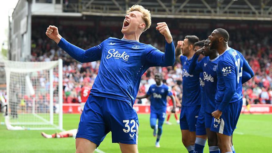 Jarrad Branthwaite celebrates a goal for Everton