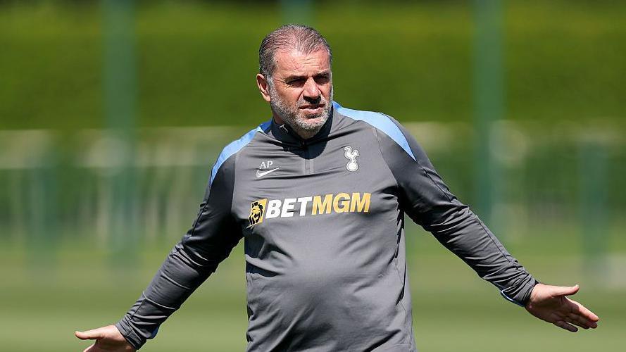 Ange Postecoglou in Tottenham training outfit