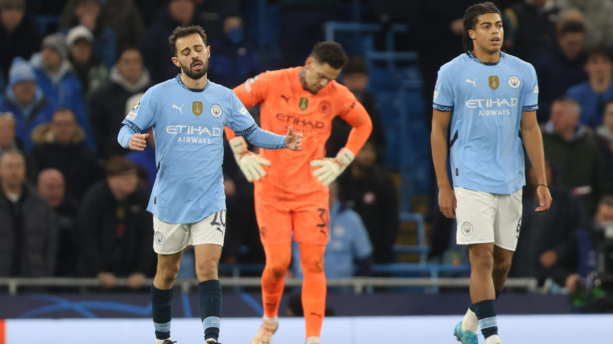 Manchester City's players react after drawing 3-3 with Feyenoord